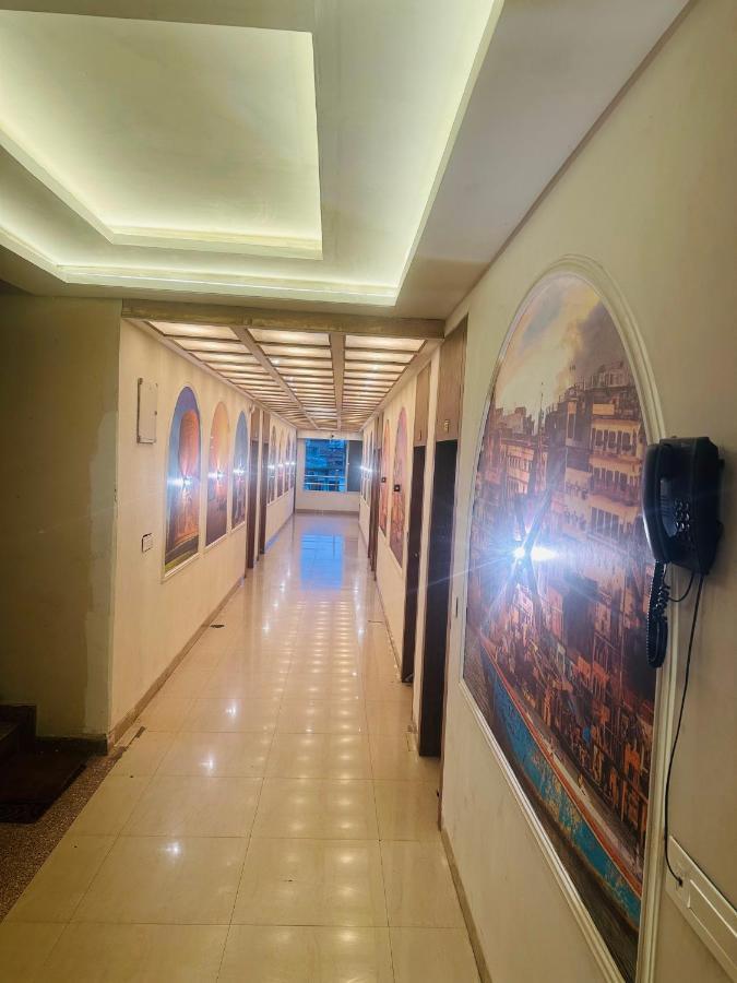 Hotel Deva Inn Varanasi Exterior photo