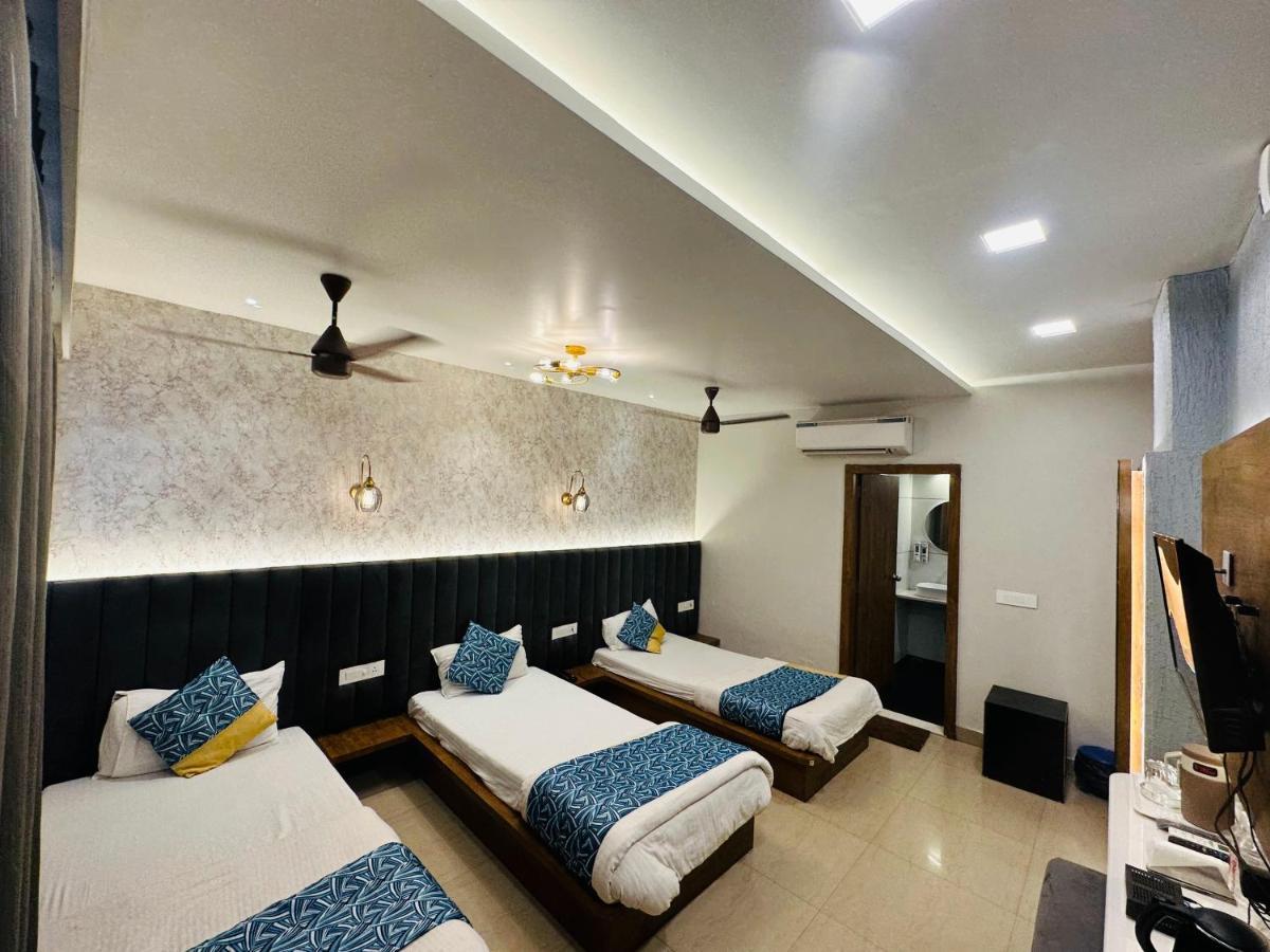 Hotel Deva Inn Varanasi Exterior photo