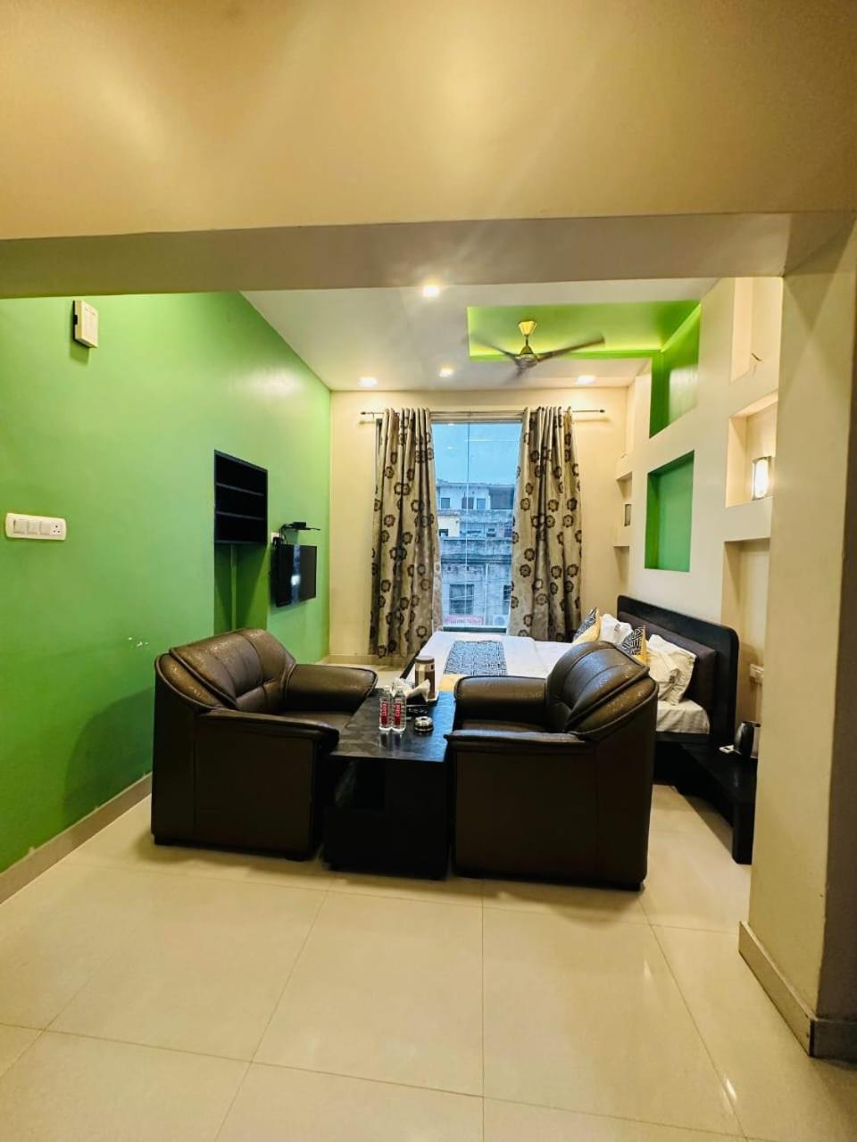 Hotel Deva Inn Varanasi Exterior photo