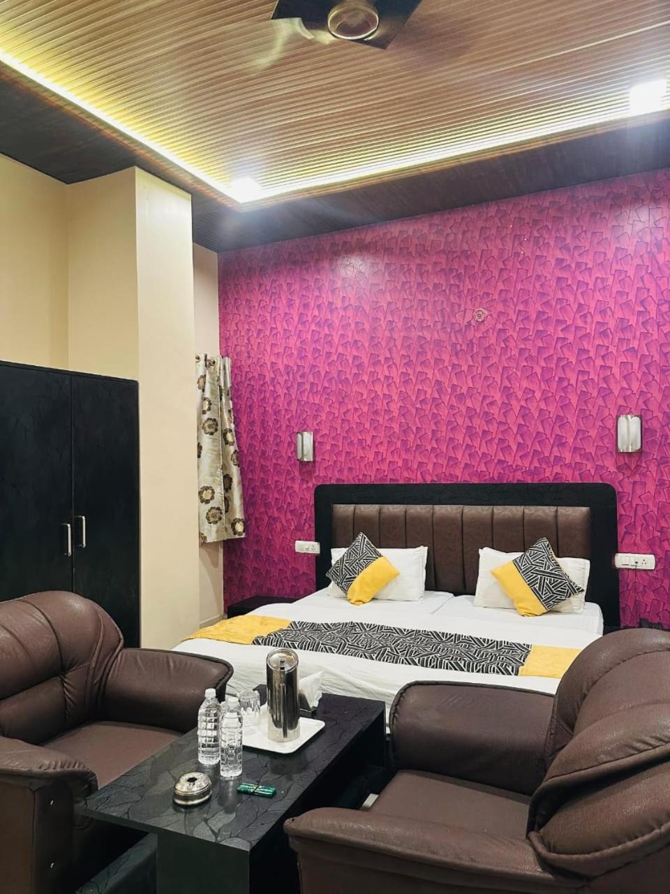 Hotel Deva Inn Varanasi Exterior photo