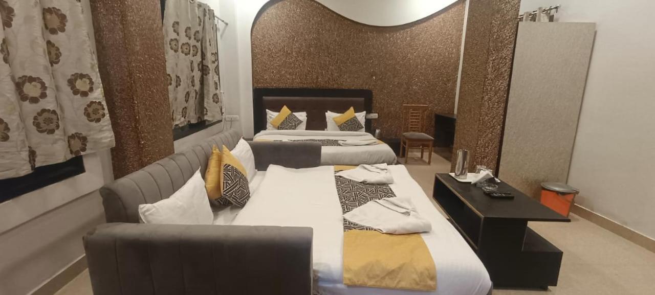 Hotel Deva Inn Varanasi Exterior photo